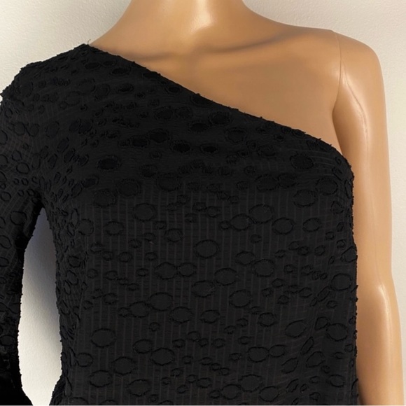 NEW C/MEO COLLECTIVE BLACK ONE-SHOULDER MINI DRESS - Picture 3 of 8